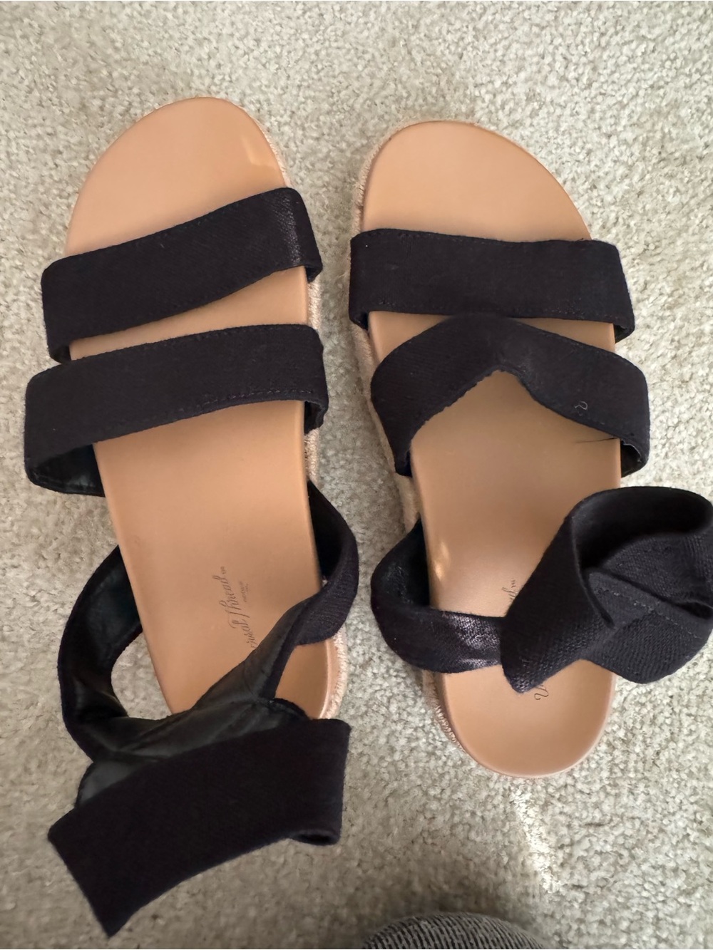 Universal Thread Black Elastic Wrap Sandals with Tan Footbed